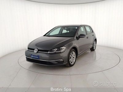 Usata VW Golf VIII Business 149 CV (109 kW) 2020 Grigio Berlina