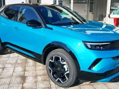 Nuova Opel Mokka S 131 CV (96 kW) 2025 Verde SUV