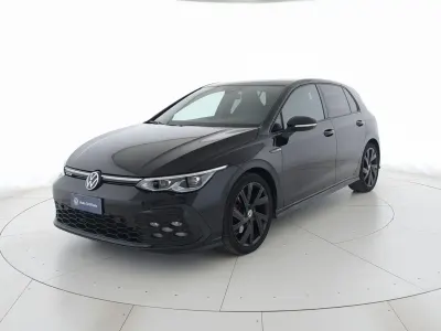 Usata VW Golf VIII GTD 200 CV (147 kW) 2022 Deep black perlato Berlina