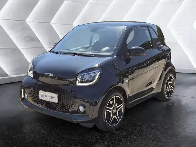 Usata Smart ForTwo Coupé Pulse 60 kW (82 CV) 2023 Nero Utilitaria