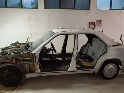 Usata Mercedes 190 109 CV (80 kW) 1990 Bianco Berlina