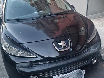 Usata Peugeot 207 70 CV (51 kW) 2007 Nero Berlina