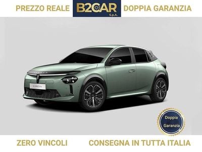 Usata Lancia Ypsilon 114 kW (156 CV) 2025 Verde Utilitaria