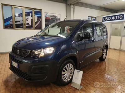 Usata Peugeot e-Rifter 100 kW (136 CV) 2022 Blu Monovolume