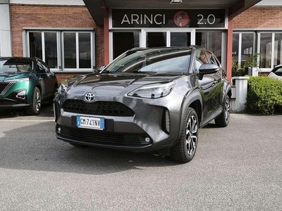 Usata Toyota Yaris Cross Comfort 92 CV (67 kW) 2023 Dark grey met SUV