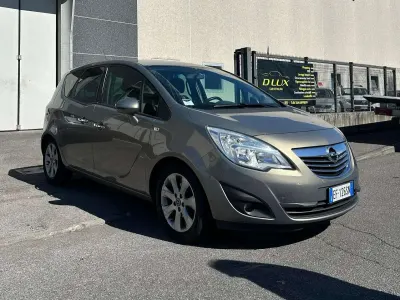 Usata Opel Meriva 120 CV (88 kW) 2011 Beige Monovolume