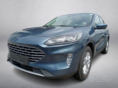 Usata Ford Kuga Titanium 120 CV (88 kW) 2021 Grigio scuro SUV