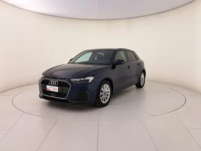 Usata Audi A1 Sportback Business 116 CV (85 kW) 2025 Blu navarra metallizzato Utilitaria