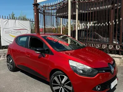 Usata Renault Clio IV 75 CV (55 kW) 2016 Rosso Berlina