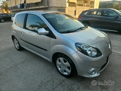 Usata Renault Twingo Initiale 75 CV (55 kW) 2007 Grigio Utilitaria