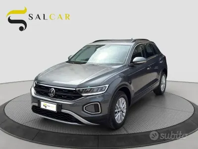 Occasion VW T-Roc Life 150 PK (110 kW) 2023 Grijs SUV
