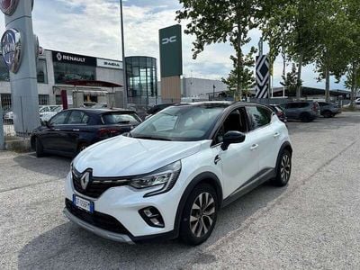 Usata Renault Captur Intens 160 CV (117 kW) 2021 Bianco SUV