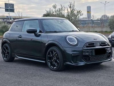 Usata Mini John Cooper Works Coupé 156 CV (114 kW) 2024 Grigio Coupé