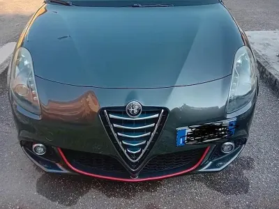 Usata Alfa Romeo Giulietta 82 CV (60 kW) 2015 Grigio Utilitaria