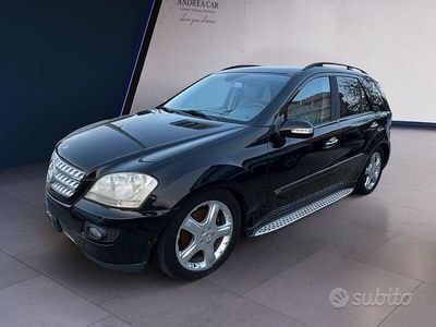 Usata Mercedes ML320 224 CV (164 kW) 2007 Nero SUV