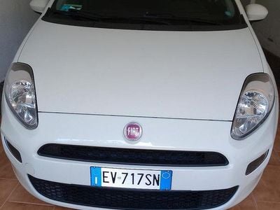 Gebraucht Fiat Punto Street 69 PS (50 kW) 2014 Weiß Kleinwagen