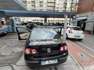 Usata VW Passat Highline 160 CV (117 kW) 2008 Berlina