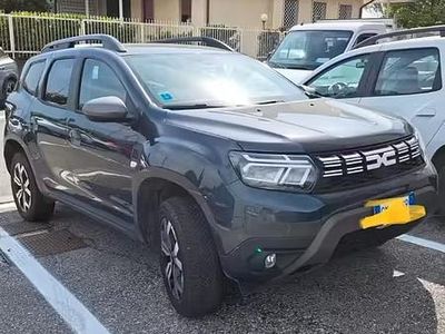 Usata Dacia Duster Journey 101 CV (74 kW) 2023 Grigio SUV