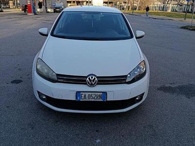 Usata VW Golf VI Trendline 105 CV (77 kW) 2009 Bianco Utilitaria
