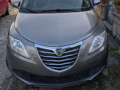 Usata Lancia Ypsilon 80 CV (58 kW) 2013 Utilitaria