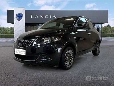 Usata Lancia Ypsilon Silver 70 CV (51 kW) 2023 Nero Utilitaria
