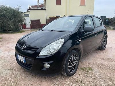 Nero Usata 2010 Hyundai i20 Classic Berlina | 3700 € (Buon prezzo)
