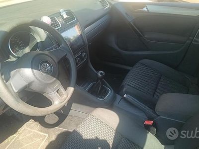 Usata VW Golf VI 102 CV (75 kW) 2009 Grigio Utilitaria