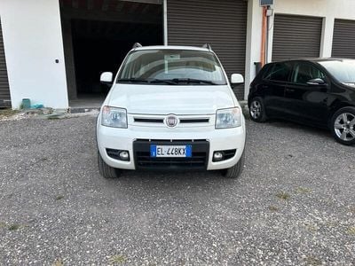 Usata Fiat Panda 4x4 Climbing 75 CV (55 kW) 2012 Bianco Utilitaria