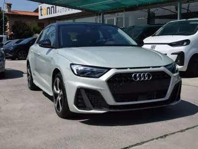 Nuova Audi A1 Ambiente 116 CV (85 kW) 2026 Argento SUV