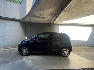 Usata VW up! 68 CV (50 kW) 2015 Blu Utilitaria