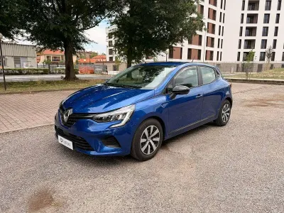Usata Renault Clio V Techno 101 CV (74 kW) 2023 Blu/azzurro Berlina