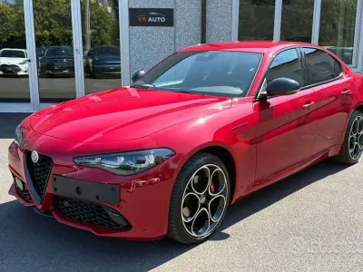 Usata Alfa Romeo Giulia Competizione 280 CV (205 kW) 2023 Rosso alfa Berlina