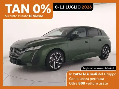 Usata Peugeot 308 Allure 131 CV (96 kW) 2023 Verde olivine metallizzato Berlina