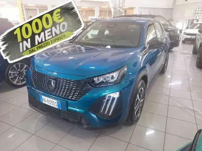 Usata Peugeot 2008 Style 145 CV (106 kW) 2025 Verde SUV
