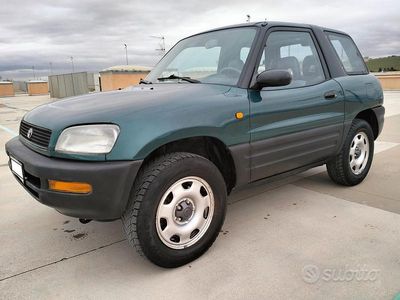 Usata Toyota RAV4 129 CV (94 kW) 1995 Verde SUV