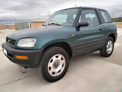Usata Toyota RAV4 95 CV (69 kW) 1995 Verde SUV
