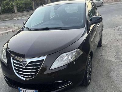 Usata Lancia Ypsilon Gold 95 CV (69 kW) 2012 Utilitaria
