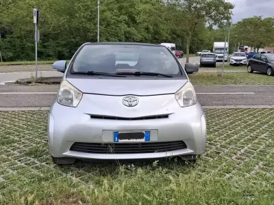 Usata Toyota iQ