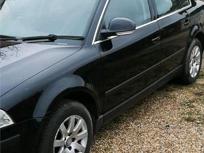 Usata VW Passat 101 CV (74 kW) 2002 Nero Berlina