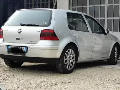 Usata VW Golf IV 130 CV (95 kW) 2002 Berlina