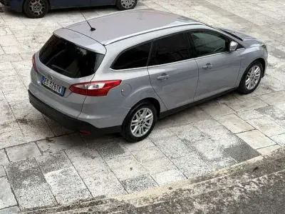 Usata Ford Focus Titanium 116 CV (85 kW) 2013 Grigio Station wagon