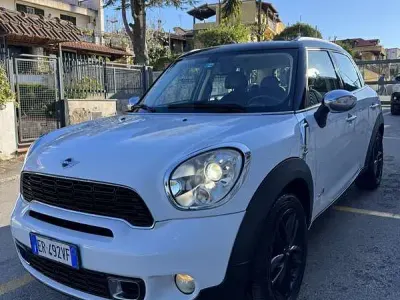Käytetty Mini Cooper D Countryman 111 HP (81 kW) 2013 Katumaasturi