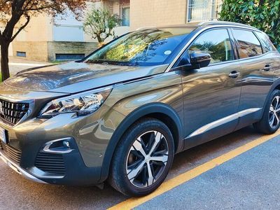 usata Peugeot 3008 PureTech unico proprietario