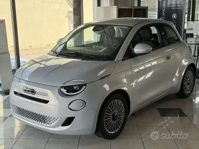 Nuova Fiat 500 65 CV (47 kW) 2026 Bluazzurro Berlina