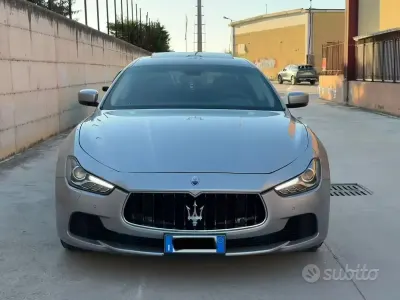 Usata Maserati Ghibli 275 CV (202 kW) 2014 Grigio Berlina