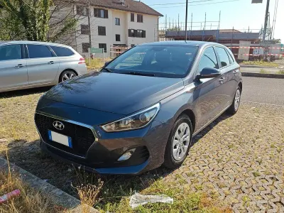 Usata Hyundai i30 Advanced 100 CV (73 kW) 2019 Grigio Berlina