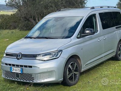 Usata VW Caddy Maxi Style 122 CV (89 kW) 2023 Grigio Monovolume