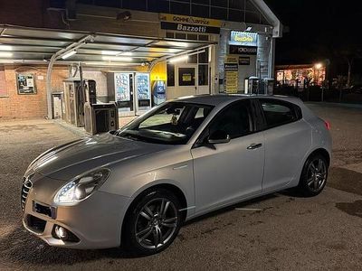 Usata Alfa Romeo Giulietta 130 CV (95 kW) 2013 Grigio Utilitaria