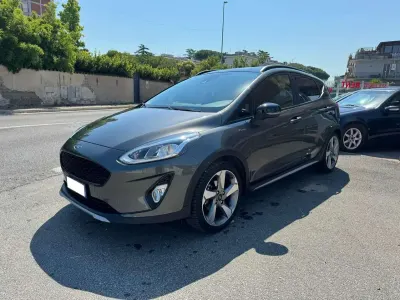 Usata Ford Fiesta Active 101 CV (74 kW) 2020 Grigio Utilitaria