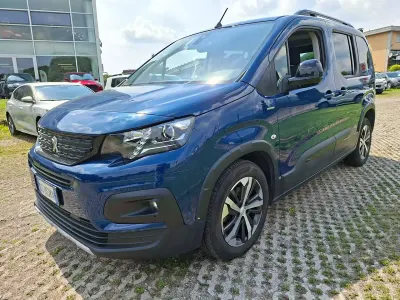Usata Peugeot Rifter GT-line 131 CV (96 kW) 2020 Blu/azzurro Monovolume